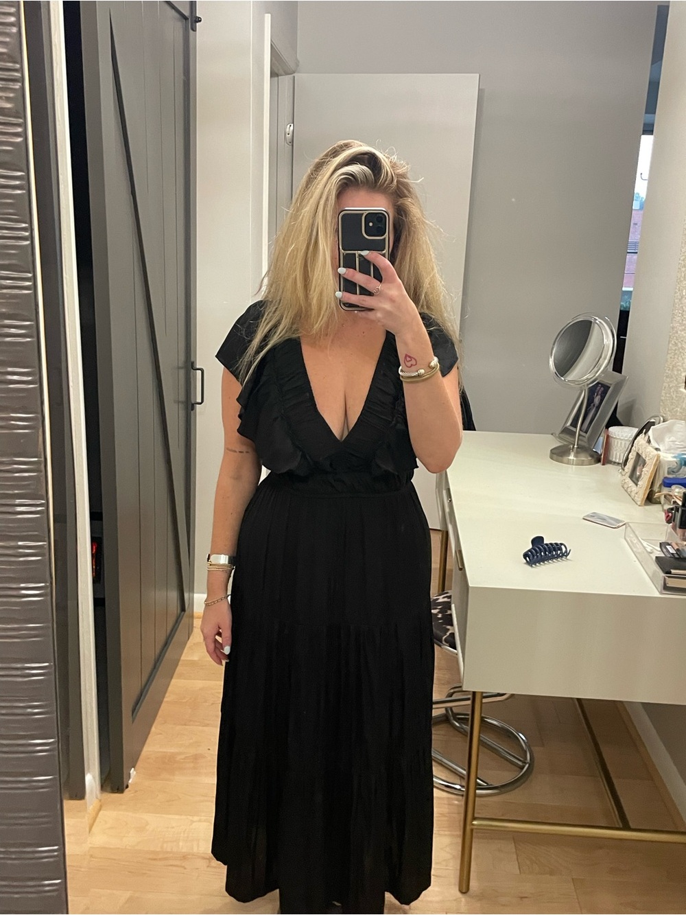 Black Maxi - Picture 2 of 3